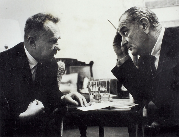 Фотография А. Косыгина и Л. Джонсона. Гласборо, 1967.
