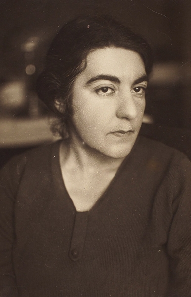 Мариэтта Шагинян: фотография и справка «о доходах от разного рода деятельности». 1930.