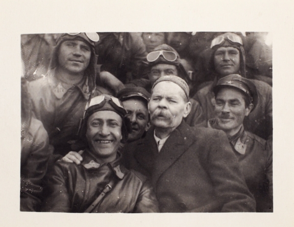 Лот из пяти фотографий Родченко, Степановой, Шайхета, Халипа. 1930-е гг.