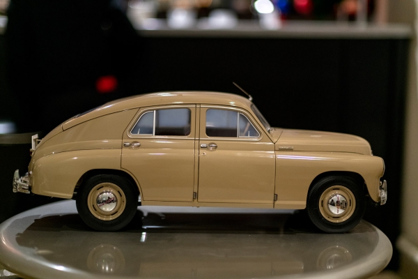 Модель советского автомобиля ГАЗ-М20 «Победа». Модель ГАЗ-М20 «Победа» от Deagostini в масштабе 1:8.