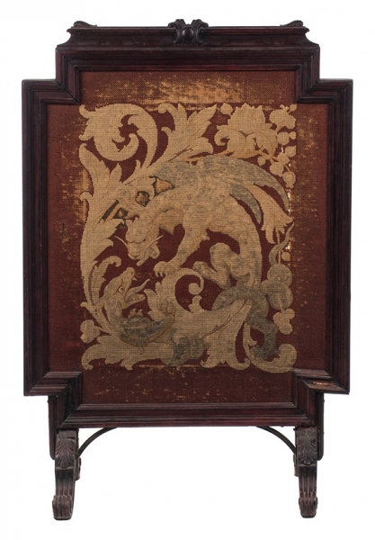 Экран каминный. Европа, конец XIX век. Орех, ручная вышивка с ориентальным сюжетом.