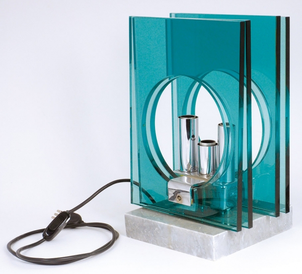 Настольная лампа Veca. Италия, 1950-е гг. Толстое стекло в 4 ряда, отделка — хром.