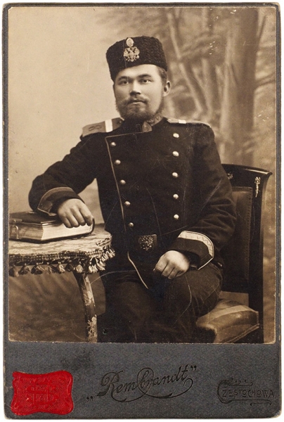 Восемь фотографий военных. 1910-е гг.