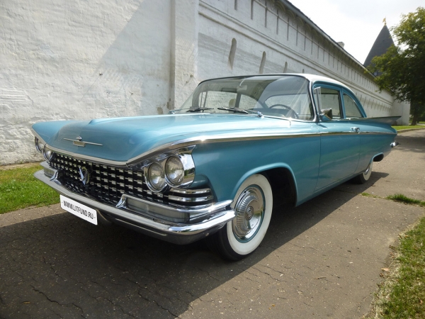 Buick LeSabre Coupe. Год выпуска: 1959. Речь пойдёт о старейшей американской автомобильной компании, автопроизводителе, не испытавшем ни единой неудачи, падения или банкротства.