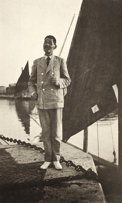 Фотография: Максим Горький в Италии. Болонья, [1912].