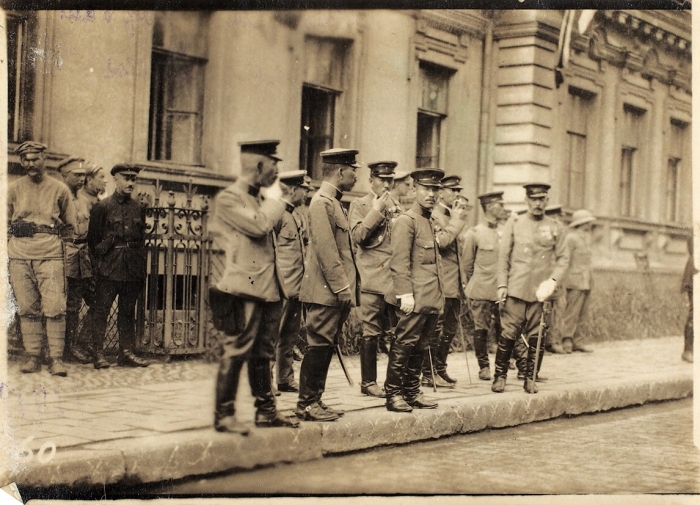 Фотография представителей японской военной миссии во Владивостоке. Владивосток, 1921.