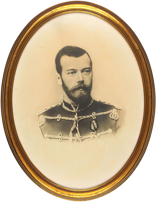 Две фотографии: портрет Николая II, портрет Александры Федоровны. 1890-е гг.; отпечаток 1920-х гг. (?).