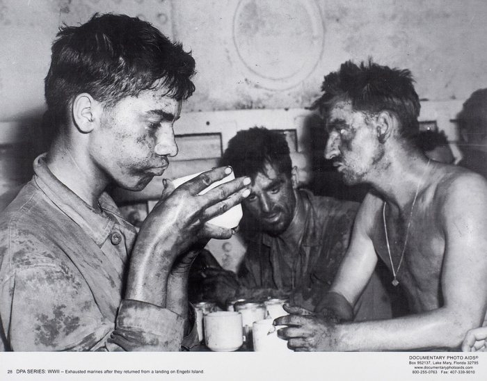 История Второй Мировой войны в фотографиях. [На англ. яз.]. Флорида: Библиотека Трумана, 1990-е гг.