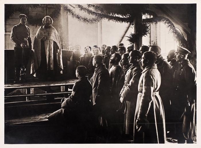 Фотография: Русские пленные в Германии. Церковная служба. Германия, 1915.